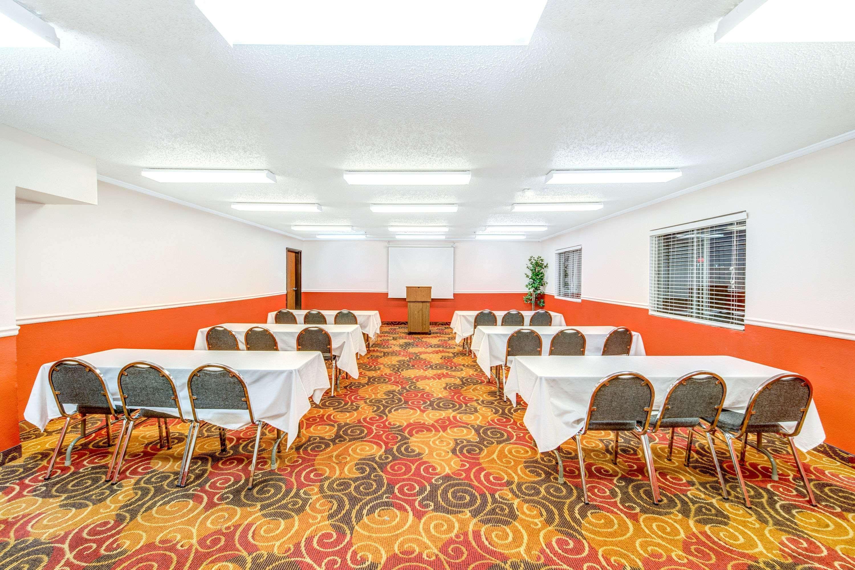 Super 8 By Wyndham Mckinney/Plano Area Zewnętrze zdjęcie