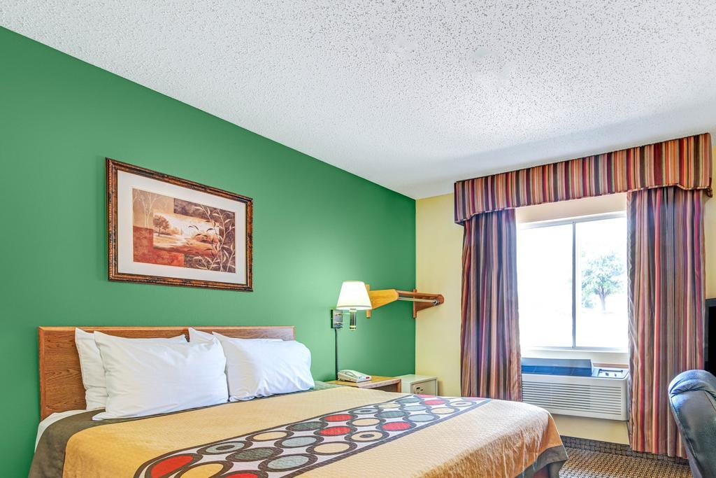Super 8 By Wyndham Mckinney/Plano Area Zewnętrze zdjęcie